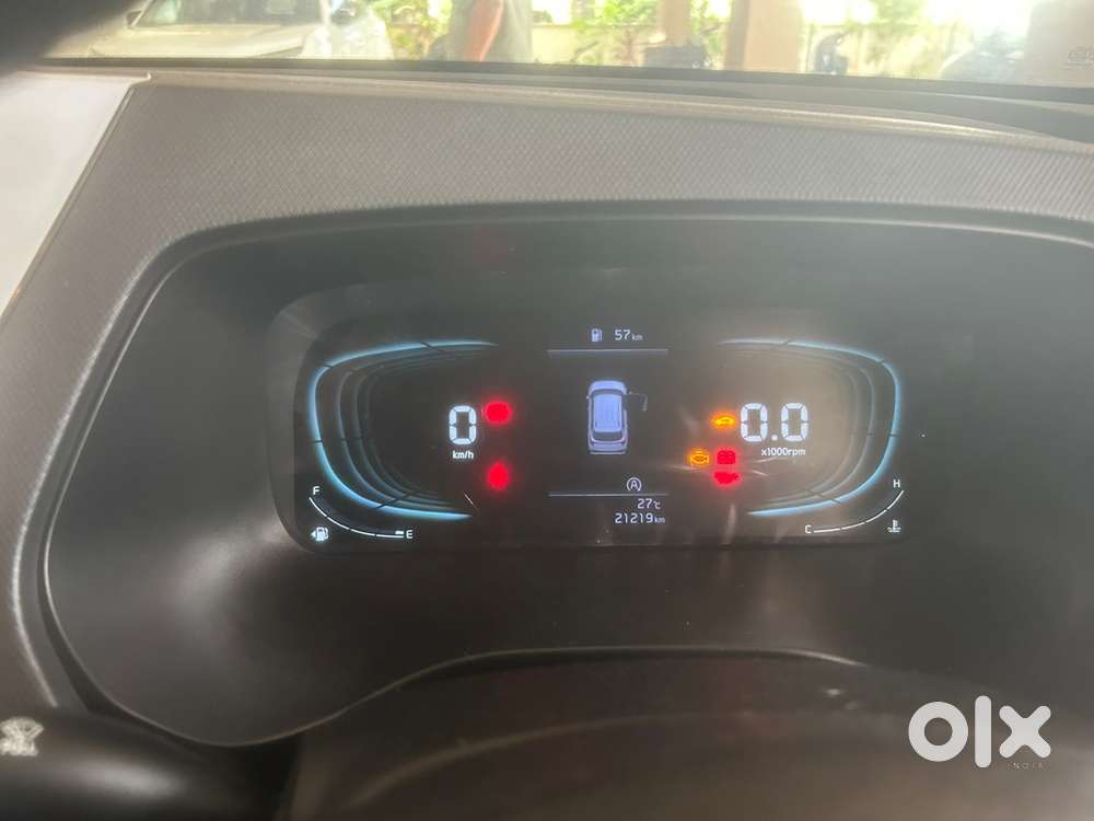 Kia Carens Petrol Manual 2024