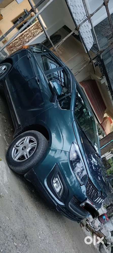 Mahindra Marazzo Diesel 2016