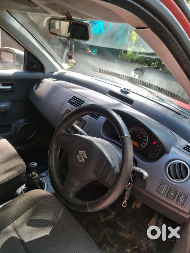 Maruti Suzuki Swift Petrol 2006