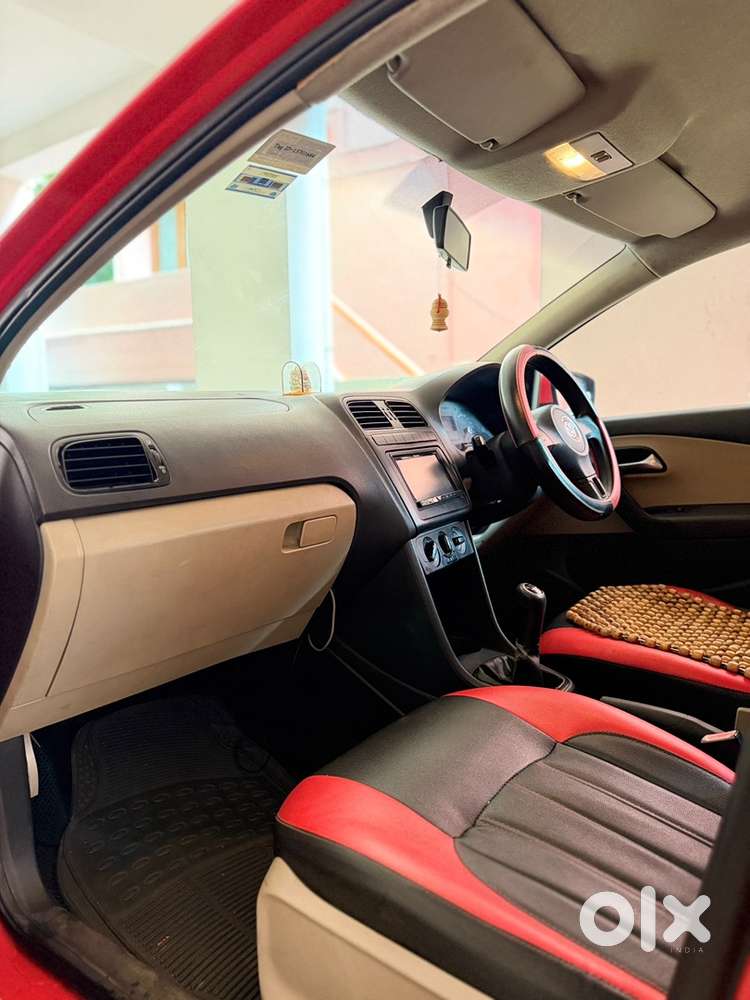 Volkswagen Polo Petrol Manual 2010