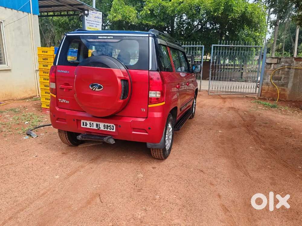 Mahindra Tuv 300 2018