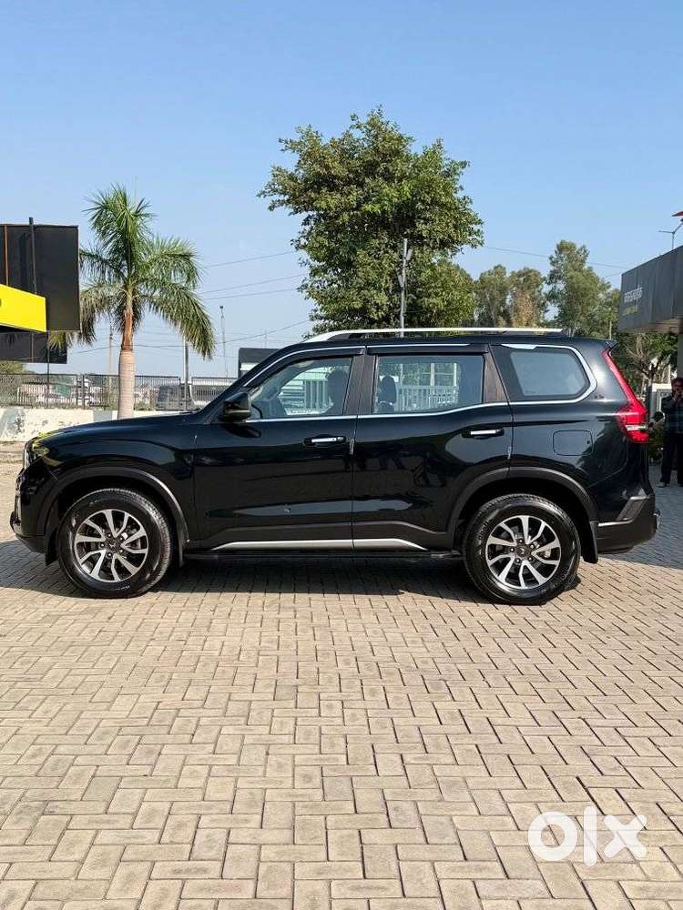 Mahindra Scorpio N Z8 Diesel At 2wd 7 Str, 2023, Diesel