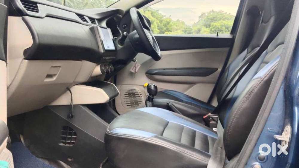 Renault Triber Rxl, 2022, Petrol