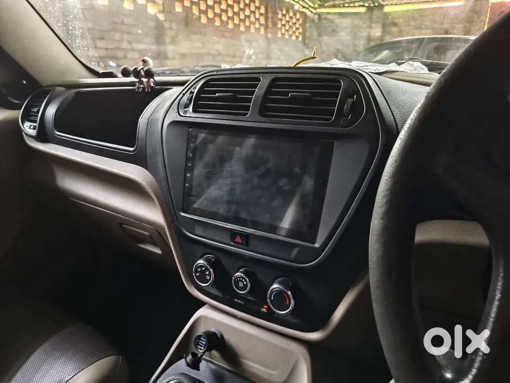 7 Seater Car Main Condition Mahindra Tuv 300
