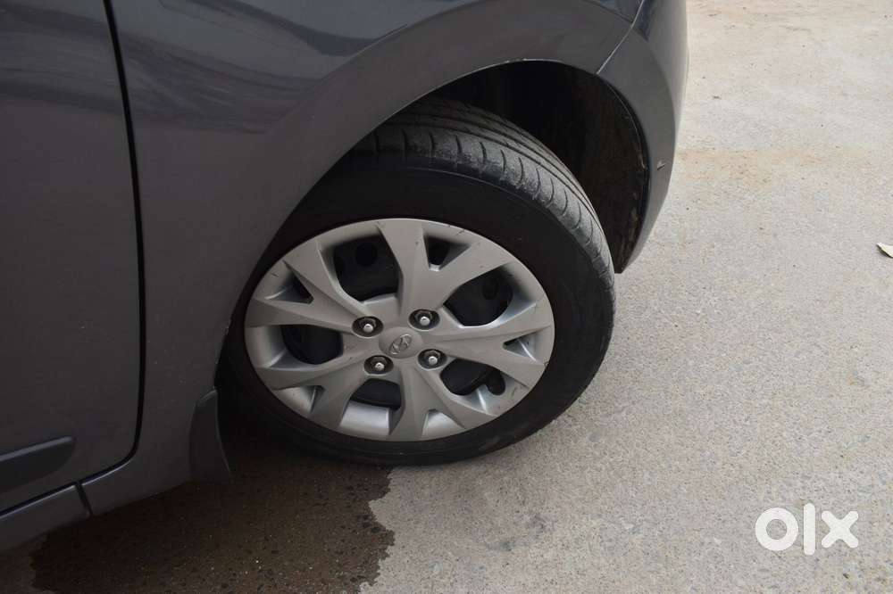 Hyundai Grand I10 2013-2016 Sportz, 2015, Petrol