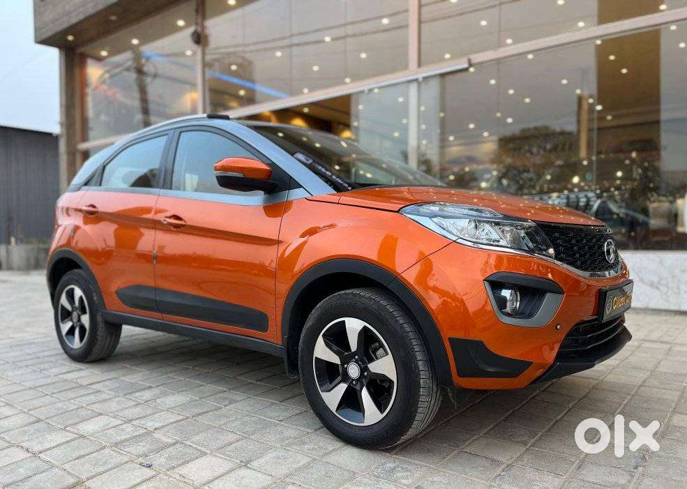 Tata Nexon 1.2 Revotron Xza Plus, 2018, Petrol