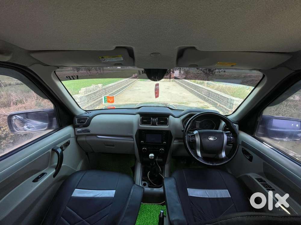 Mahindra Scorpio Classic S10 2017