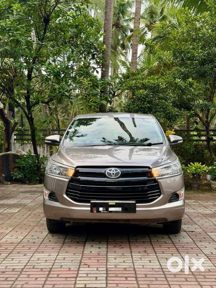 Toyota Innova Crysta 2.8 Gx At, 2016, Diesel