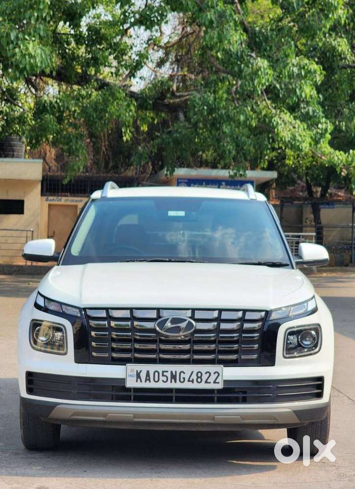 Hyundai Venue 1.2 S (o), 2023, Petrol