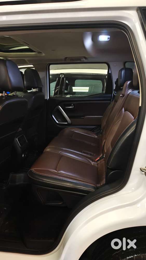 Mahindra Scorpio N Z8 Diesel At 2wd 6 Str, 2022