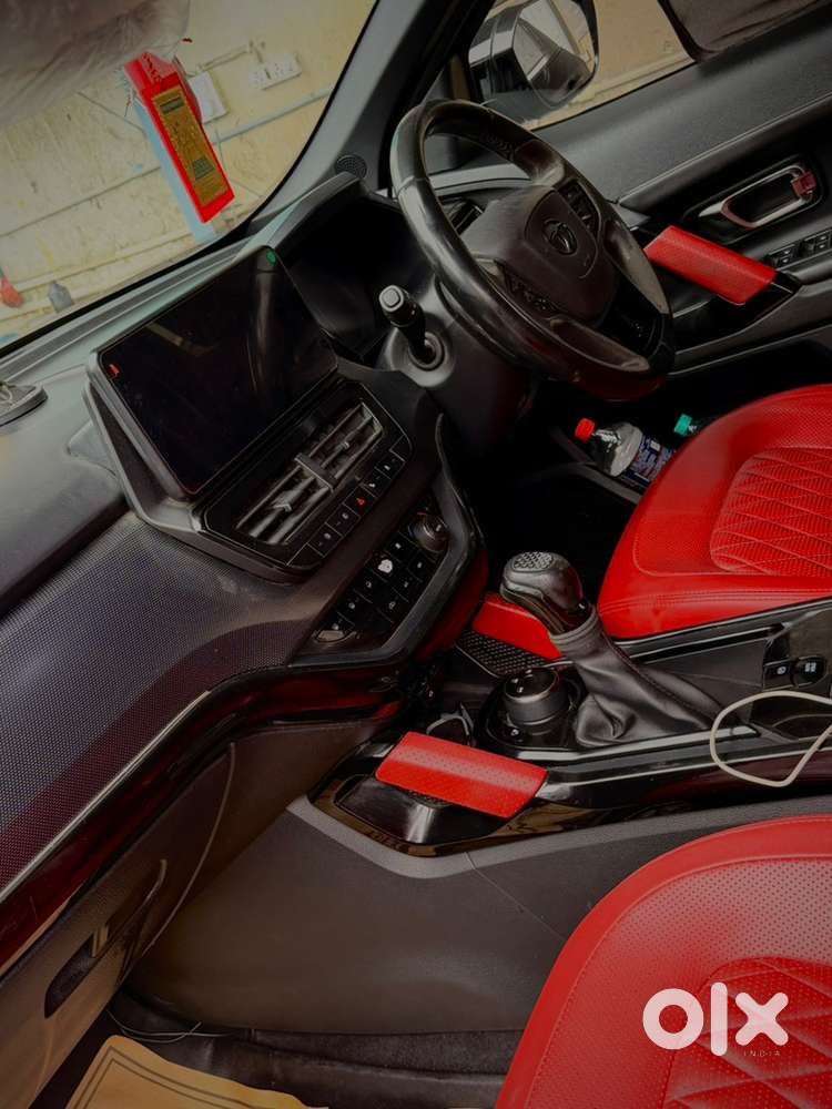 2023 Tata Harrier Diesel Dark Edition