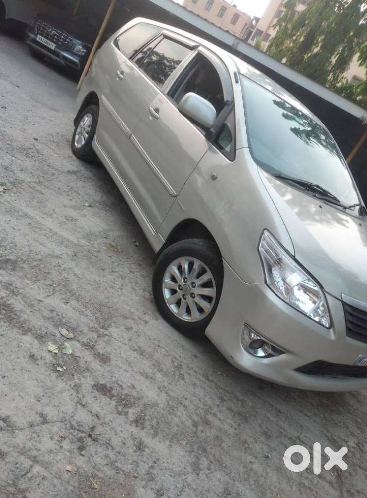 Toyota Innova 2.5 G (diesel) 7 Seater, 2012, Diesel