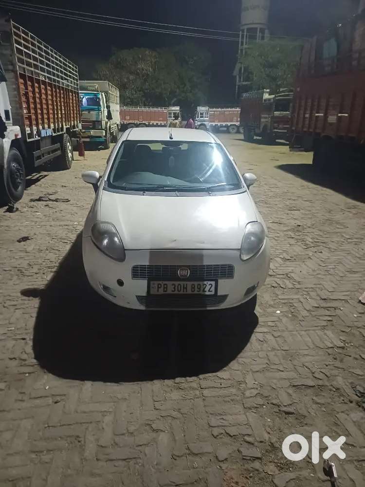 Fiat Punto 2012 Diesel 150000 Km Driven