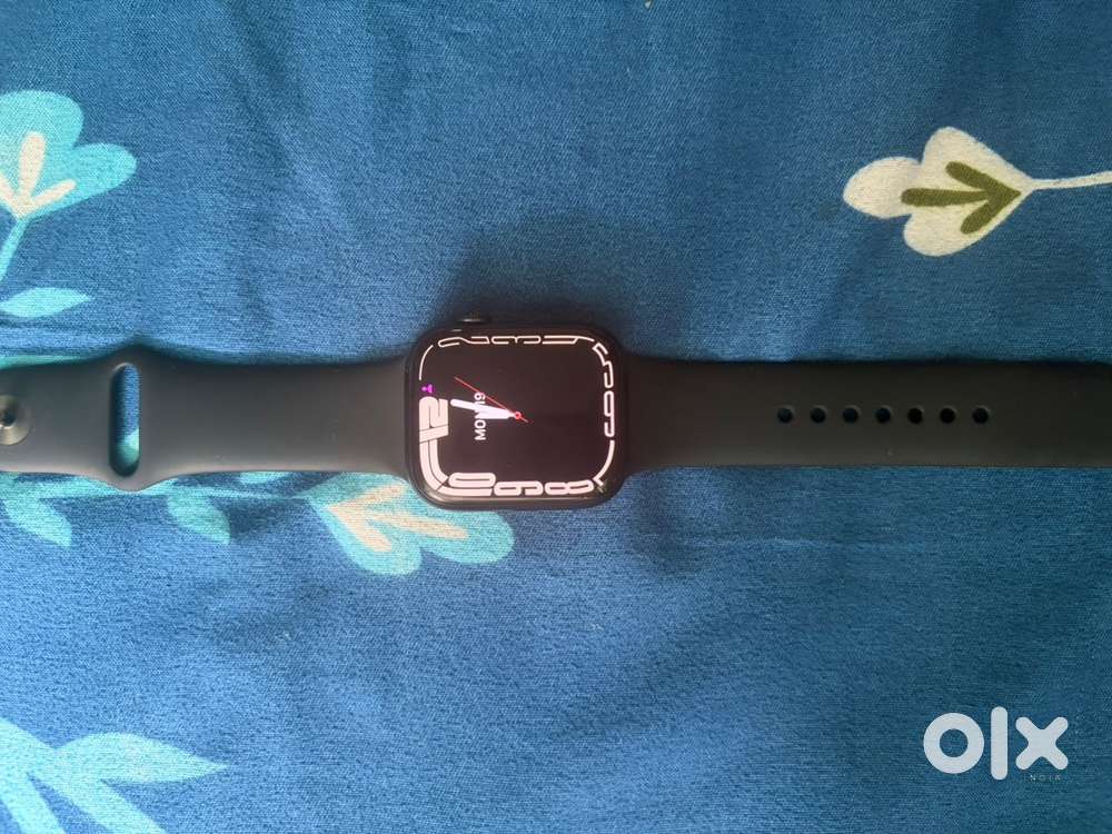 Apple Watch series 8 (GPS + cellular)