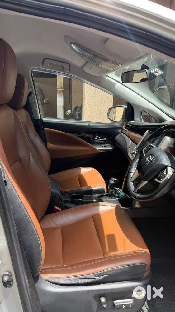 Toyota Innova Crysta 2.8 Z 1st Owner Diesel Good Condition