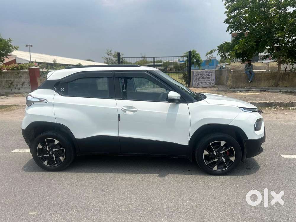 Tata Punch Accomplished Dazzle Sunroof Cng, 2024, Petrol
