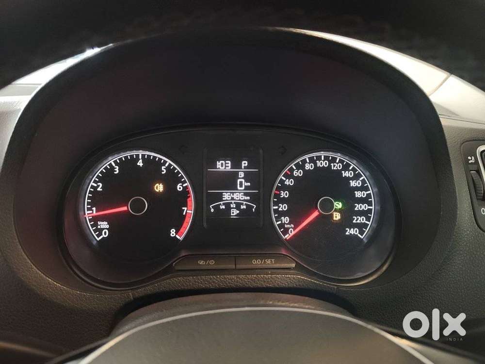 Volkswagen Vento 1.0 Highline Plus At, 2022, Petrol