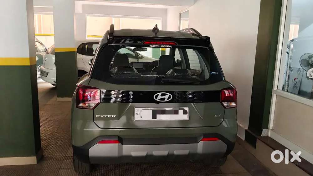 Doctor-driven 2023 Hyundai Exter Automatic  Top Variant  Ranger Khak