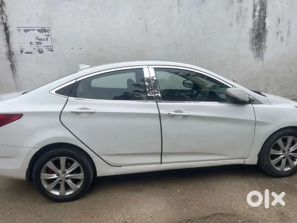 Hyundai Verna 2012