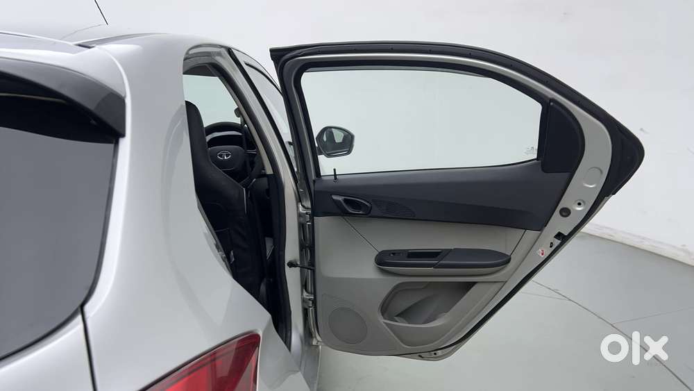 Tata Tiago 1.2 Revotron Xta, 2019, Petrol