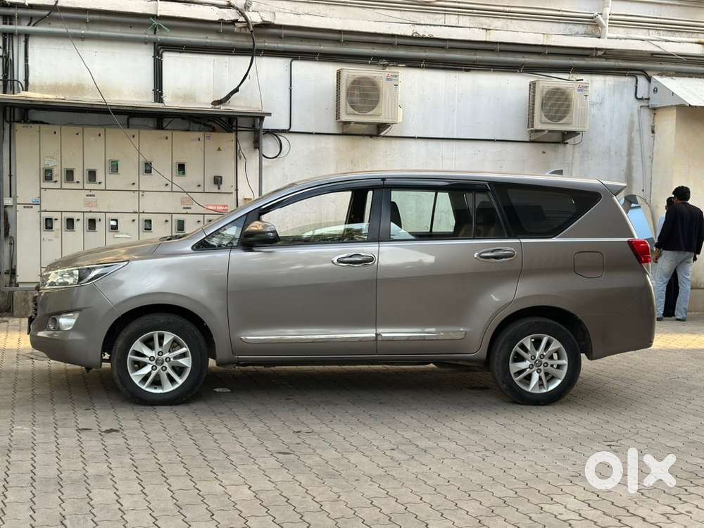 Innova Crysta 2.8 G Diesel Automatic