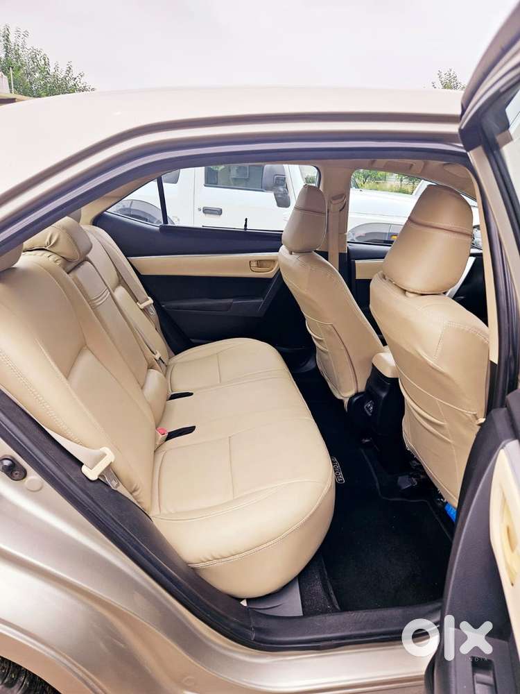 Toyota Corolla Altis 1.8 J, 2017, Petrol