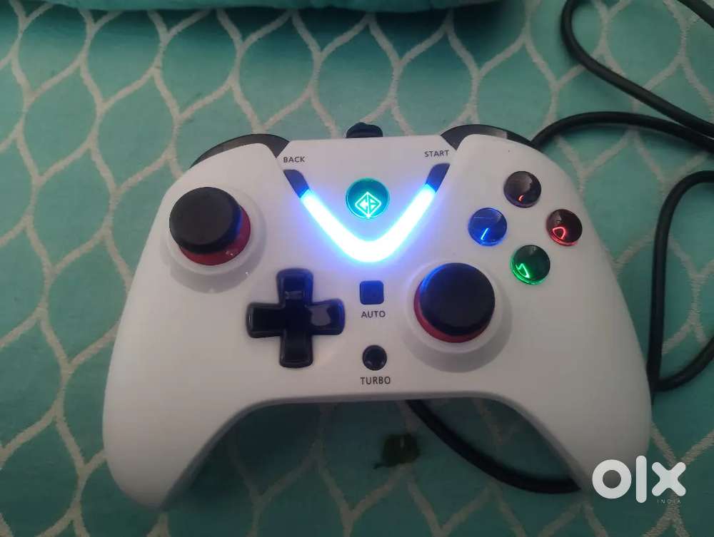 Cosmic byte ares wired controller good in condition no box