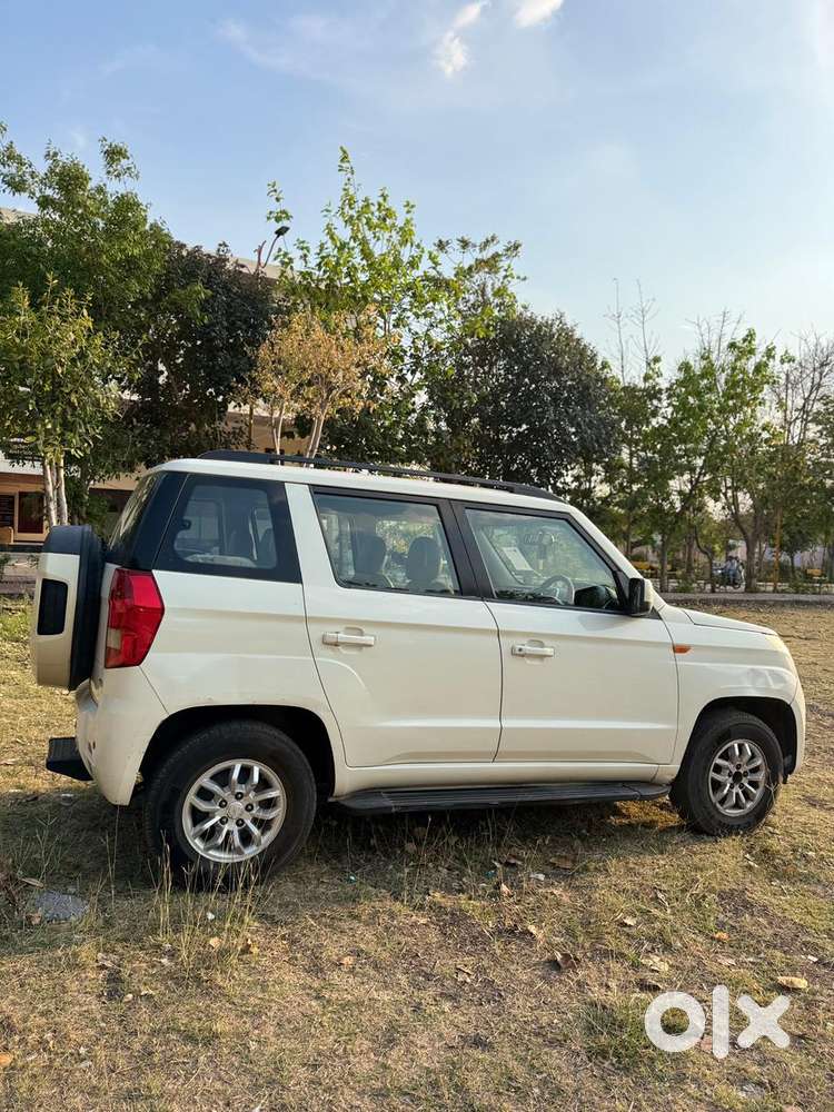 Mahindra Tuv 300 T8, 2015, Diesel