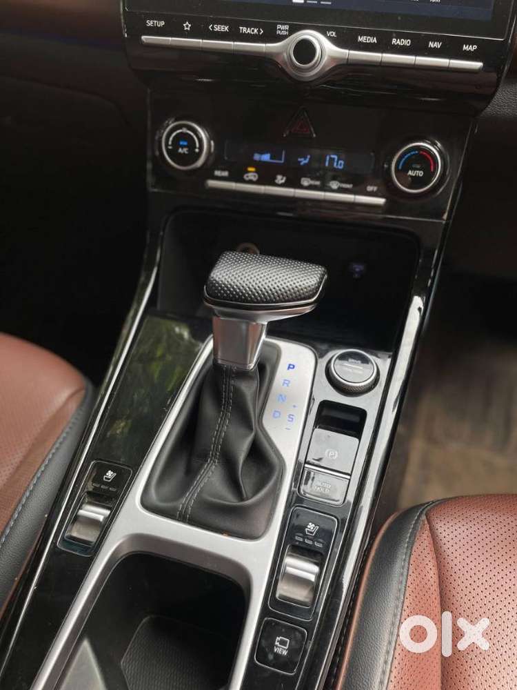 Hyundai Alcazar Signature (o) 6 Str 1.5 Petrol Dct, 2023, Petrol