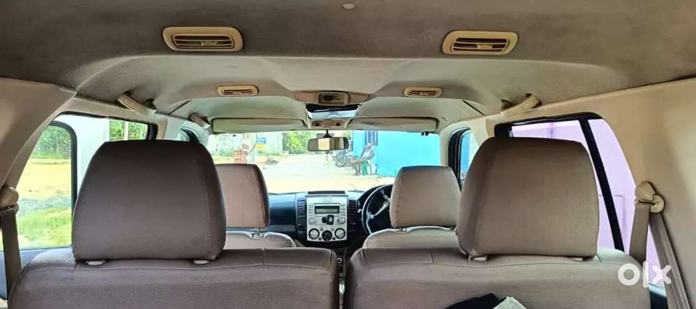 Ford Endeavour Showroom Mainted Vehicle Good Condition Very Less Drive