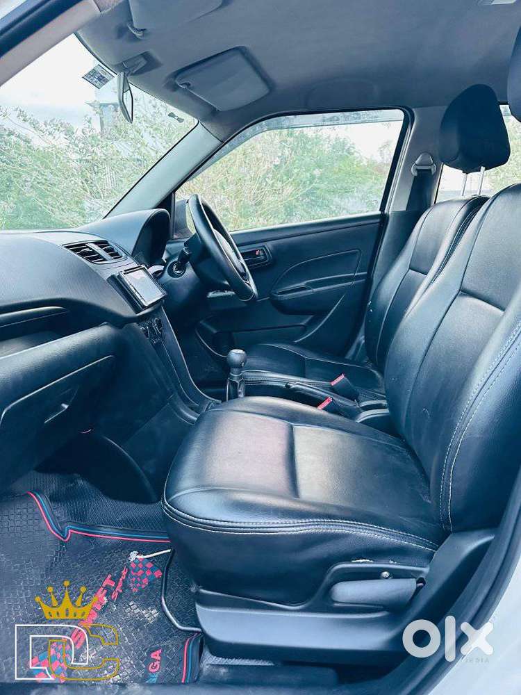 Maruti Suzuki Swift Lxi Bsiv, 2012, Petrol