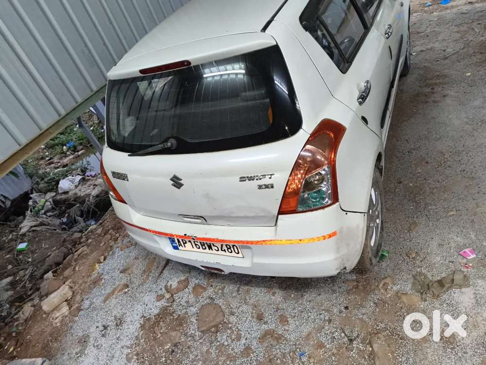 Maruti Suzuki Swift 2011 Petrol Manual
