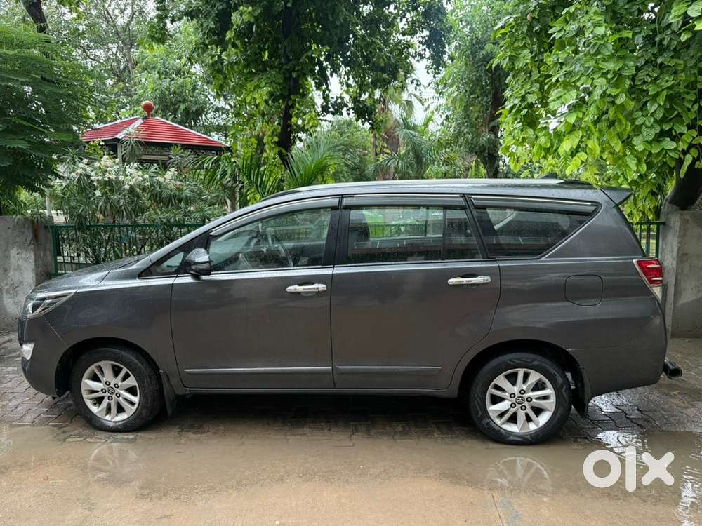 Toyota Innova Crysta 2018