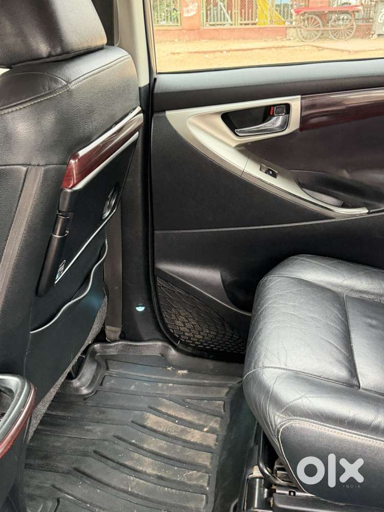 Toyota Innova Crysta 2.4 Z 7 Str, 2016, Diesel