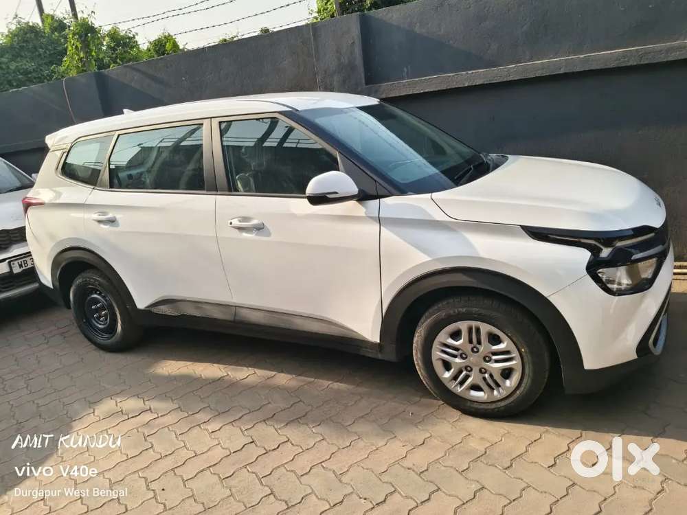 Kia Carens Clavis 2026 Model 7-seater