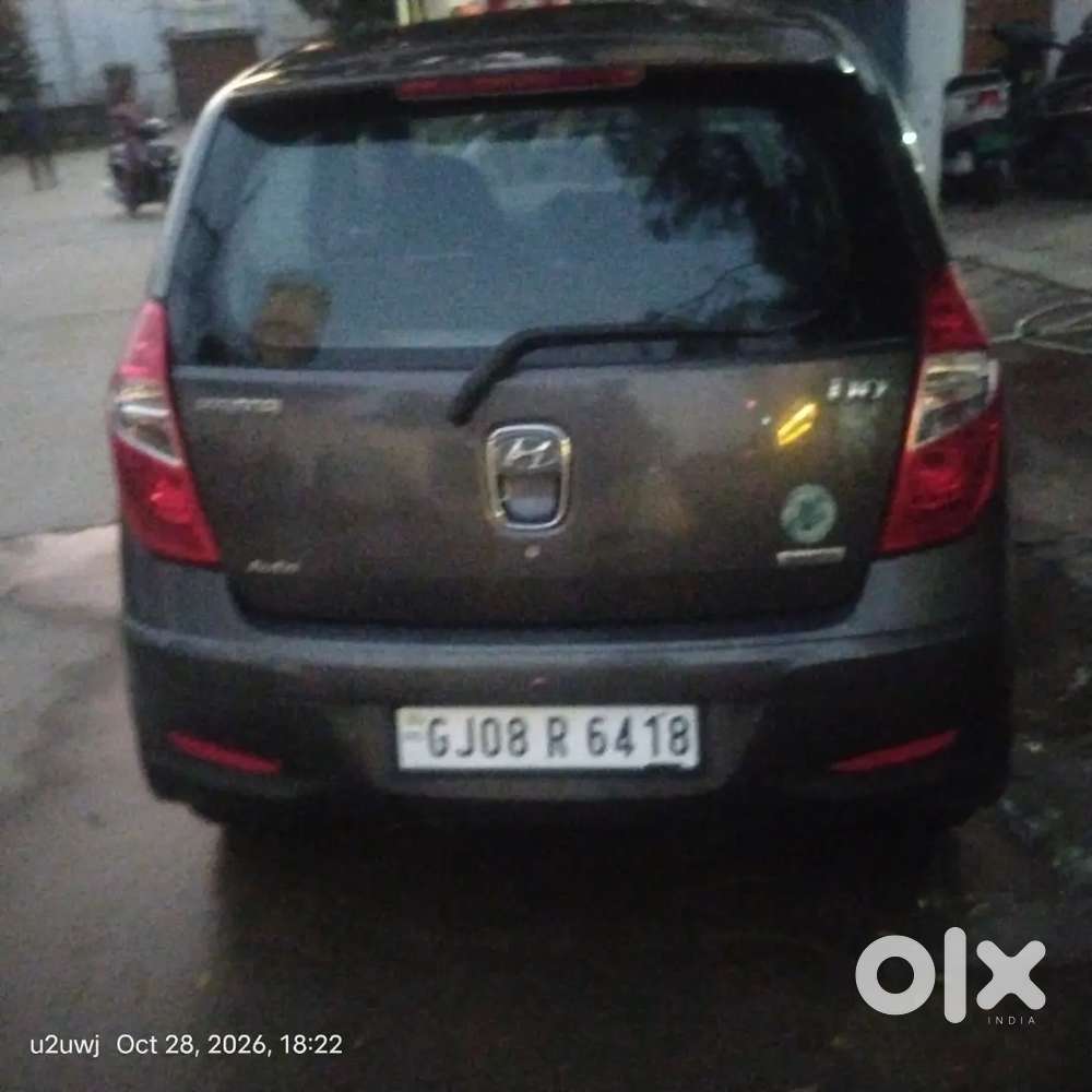 Hyundai I10 Sportz Petrol Automatic 2011