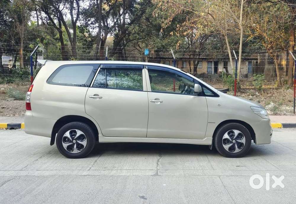 Toyota Innova 2009-2011 2.5 Gx 8 Str, 2012, Diesel