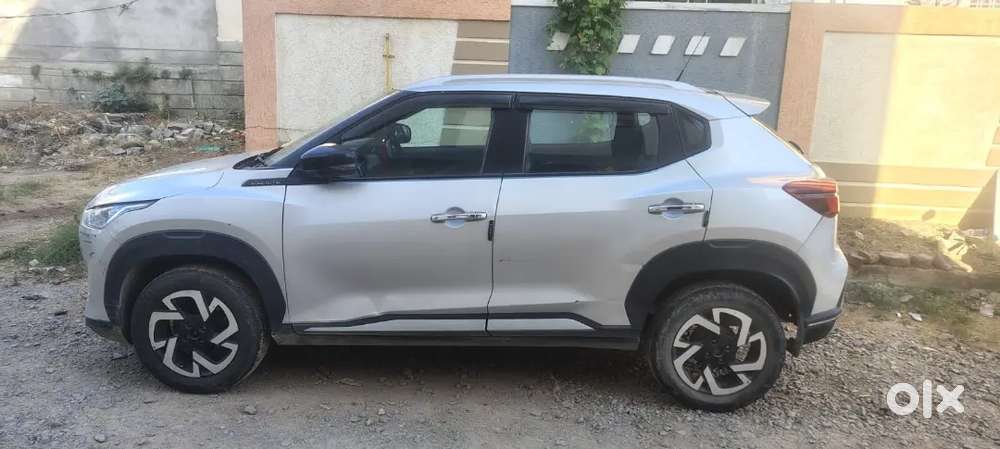 Nissan Magnet