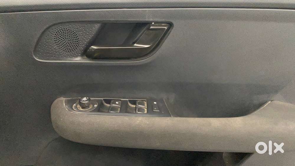 Tata Altroz Xz Plus I-turbo (s) Dark Edition, 2023, Petrol