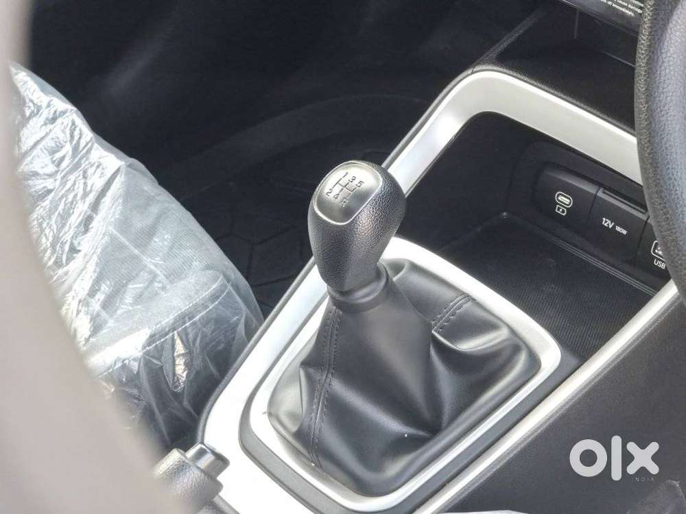 Kia Sonet G 1.2 5mt Htk(o), 2025, Petrol