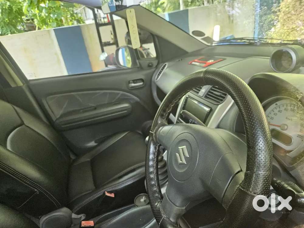 Maruti Suzuki Ritz 2011 Petrol 82000 Km -300000