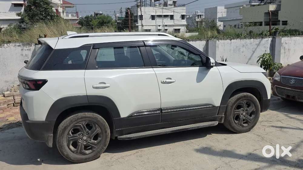 Maruti Suzuki Brezza 2025 Petrol 7000 Km Driven