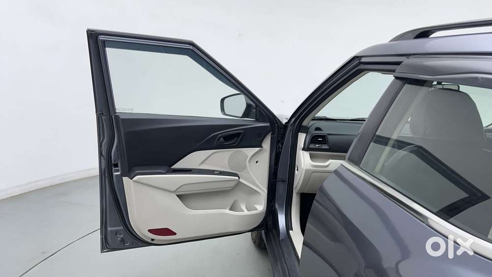 Mahindra Xuv300 W6 Diesel, 2022, Diesel