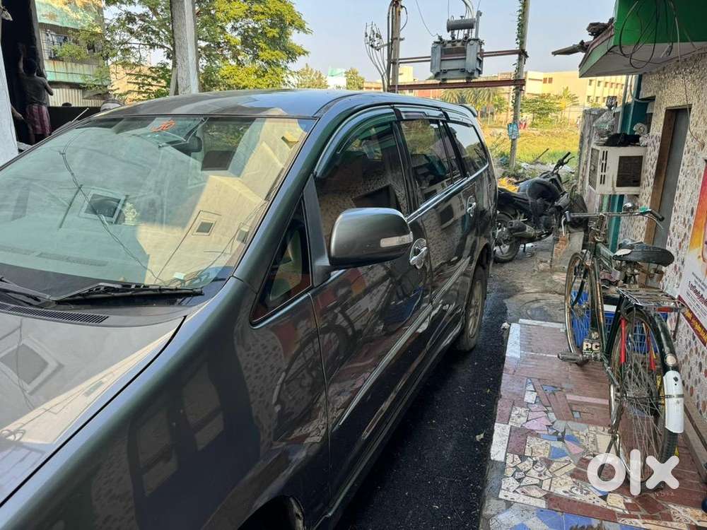 Toyota Innova 2012 Diesel Well Maintained