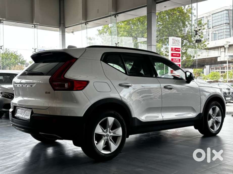 Volvo Xc40 B4 Ultimate, 2023, Petrol