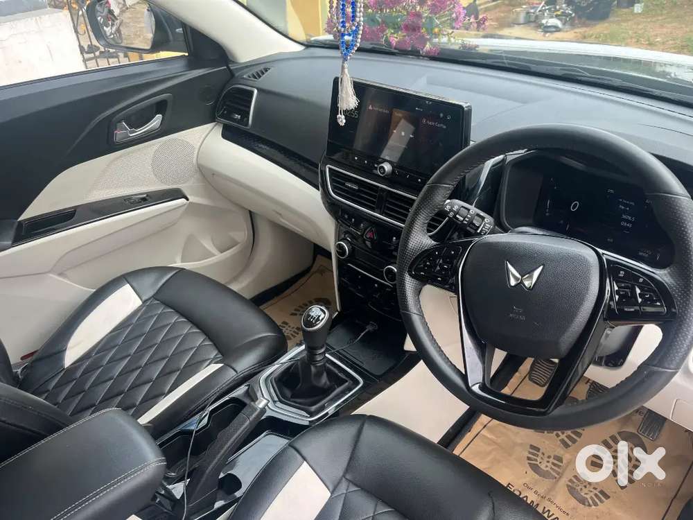 Mahindra Xuv 3xo Mx3 2024