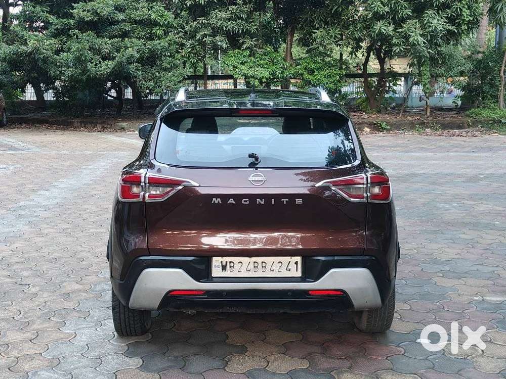Nissan Magnite 1.0 Xv Premium, 2021, Petrol