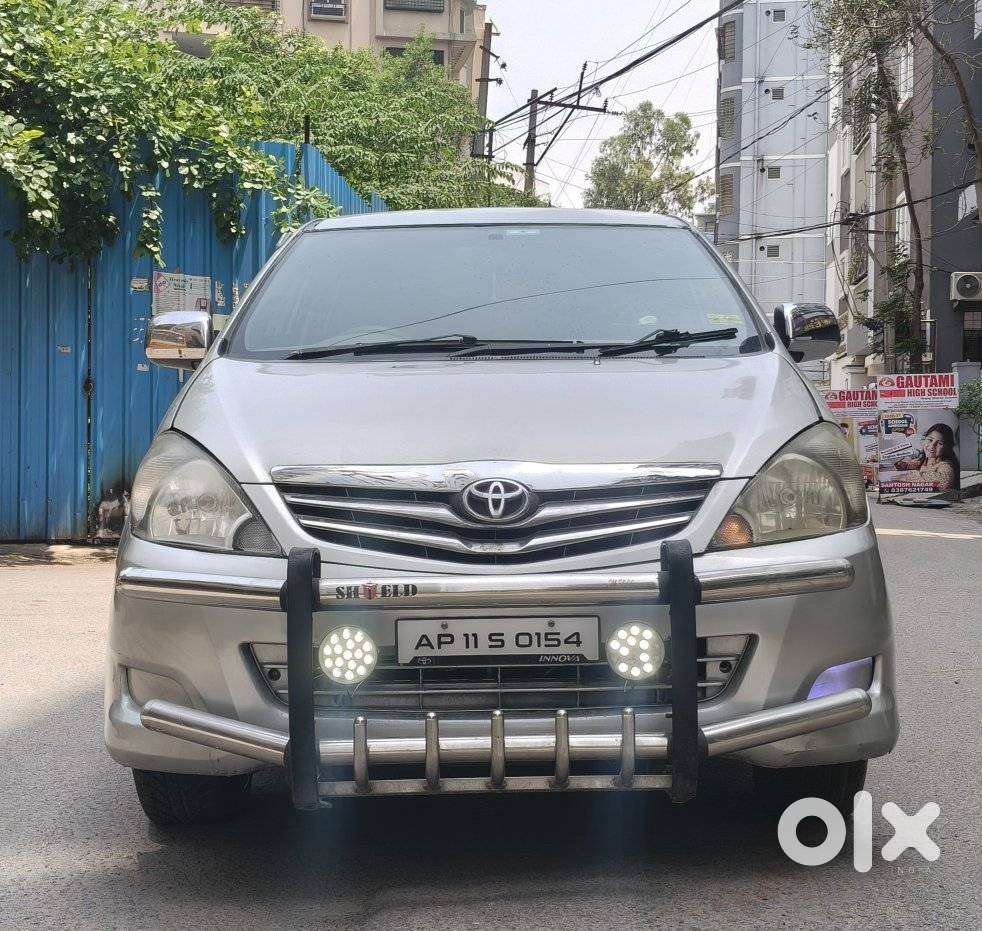 Toyota Innova 2.5 V 7 Str, 2006, Diesel