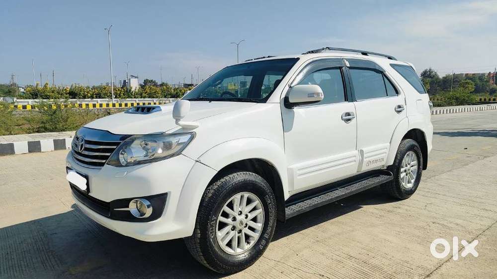 Toyota Fortuner 3.0 4x2 Mt, 2012, Diesel
