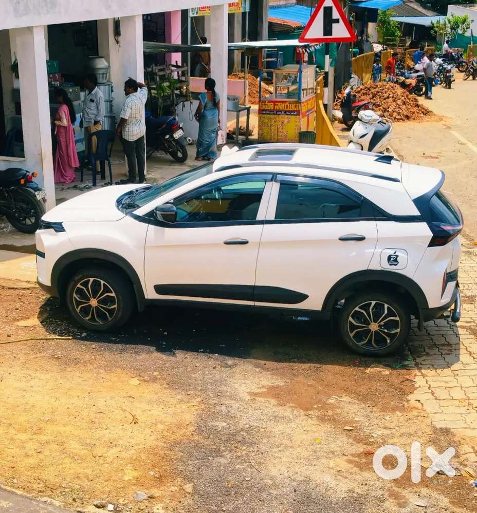 Tata Nexon Smart Plus 2023